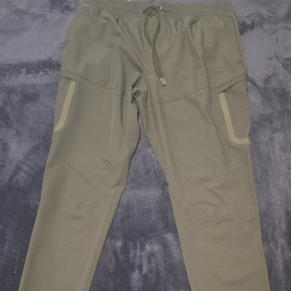Men's Gray Under Armour Jogger Pants